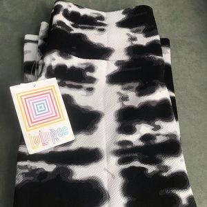 NWT LuLaRoe Cassie Skirt Size Small